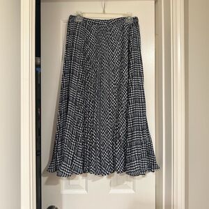 Banana Republic Houndstooth Midi Skirt